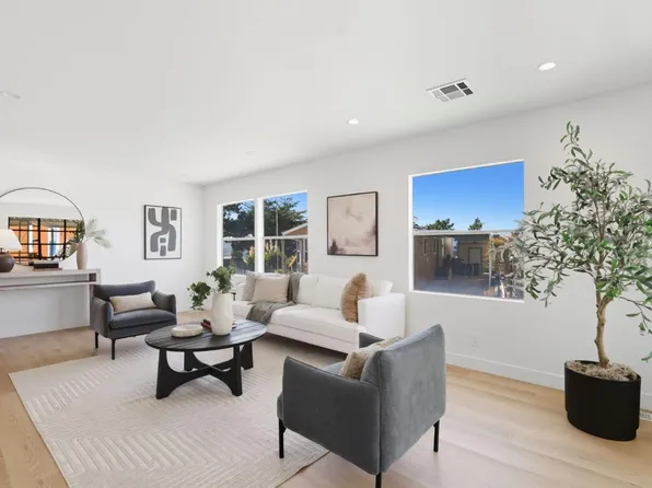 106 Lighthouse Ln, Daly City, CA 94014