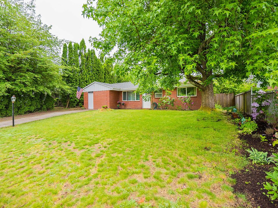 1st image of 1219 NE 108th Ave