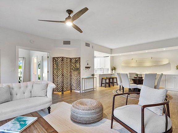 4th image of 110 Bella Vista Court N #10