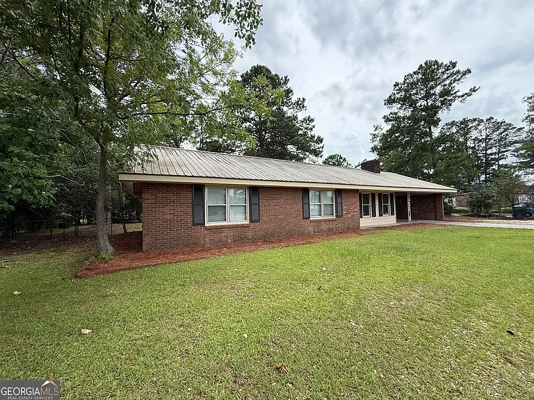 602 Hillcrest Dr — Photo 9