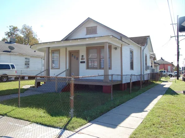8640 Nelson St, New Orleans, LA 70118