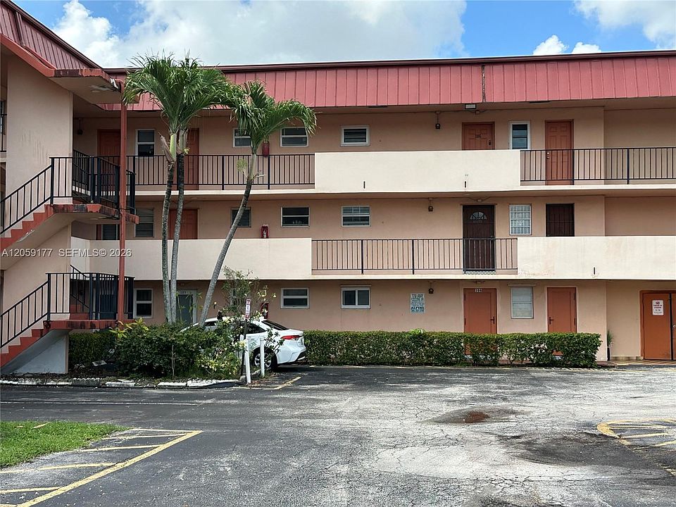 1st image of 19001 NE 14th Ave APT 121