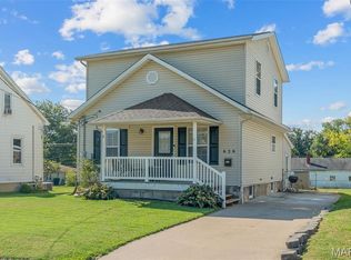 626 E 7th St, Washington, MO 63090