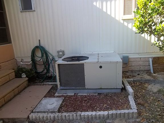 5th image of 1800 W Gleneagles Rd Unit C