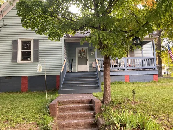 15 Cotton Ave, Porterdale, GA 30014