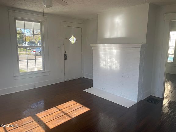 4th image of 2706 Tarleton Ave