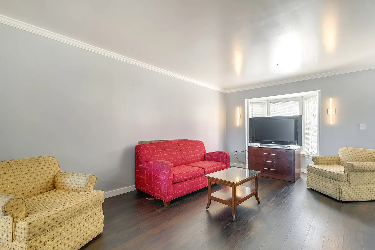 4 bed, 3.0 bath, 1894 sqft, $3,214 — Photo 1