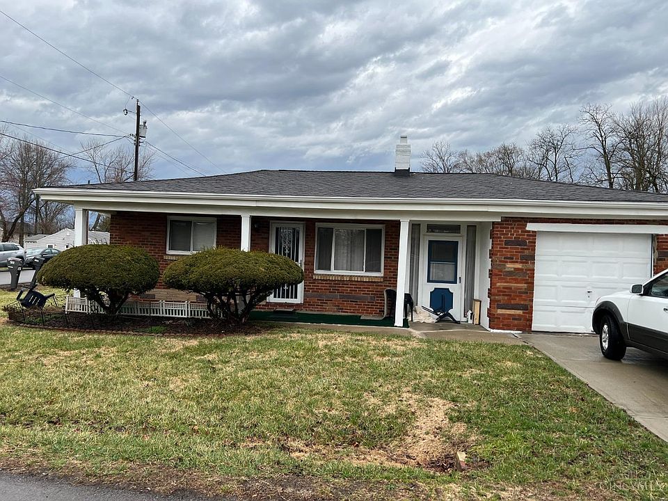 2nd image of 11104 Idalia Ave