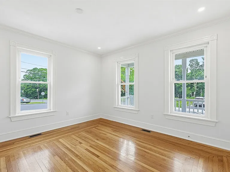 106 Dean Ave #1 — Photo 23
