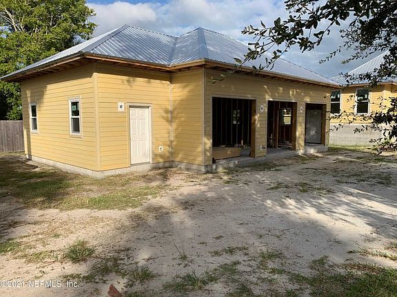 4th image of 9414 Heckscher Dr