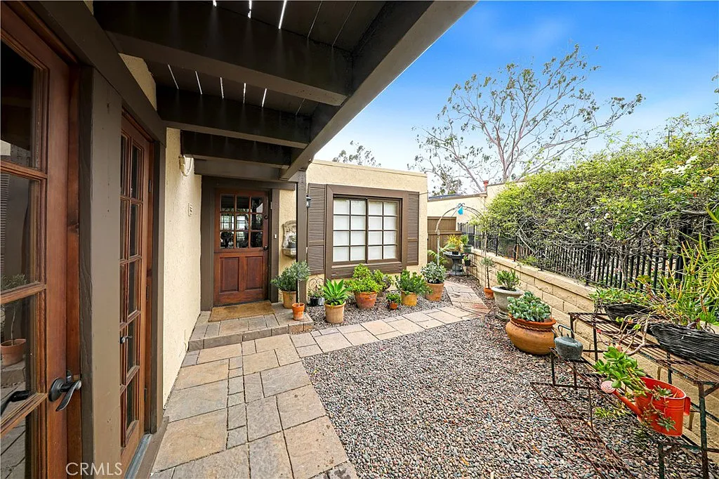3 bed, 1777 sqft, $4,800 — Photo 3