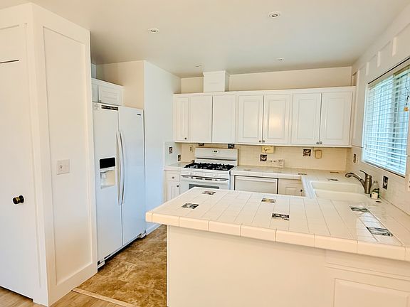 4th image of 2631 Galleon Ave