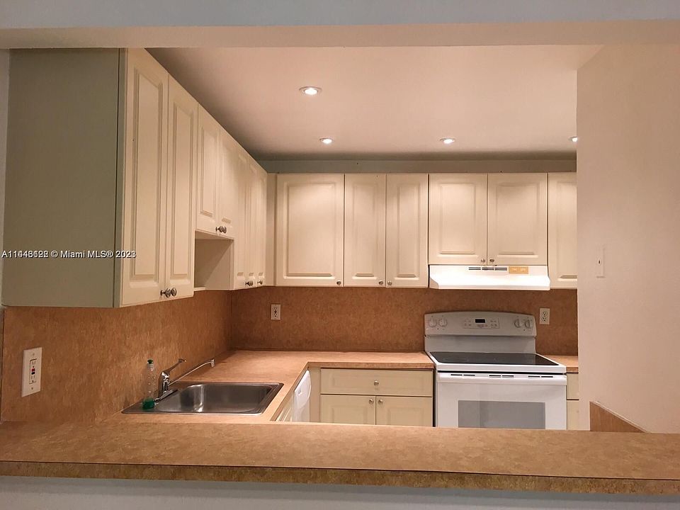 1st image of 6940 Miami Gardens Dr #1223