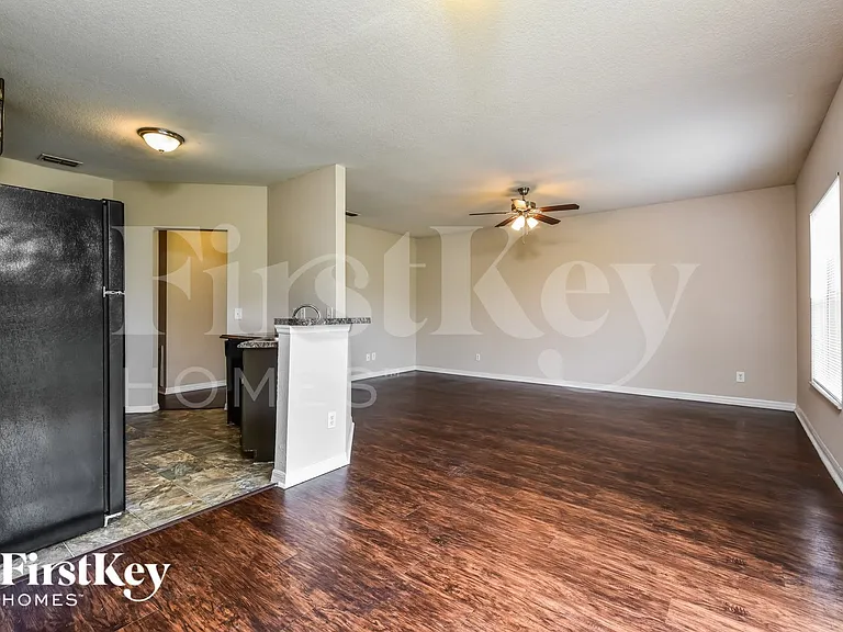 6840 Abady Ln — Photo 5