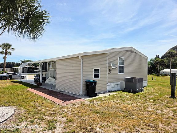 5th image of 118 Holiday Park Blvd NE