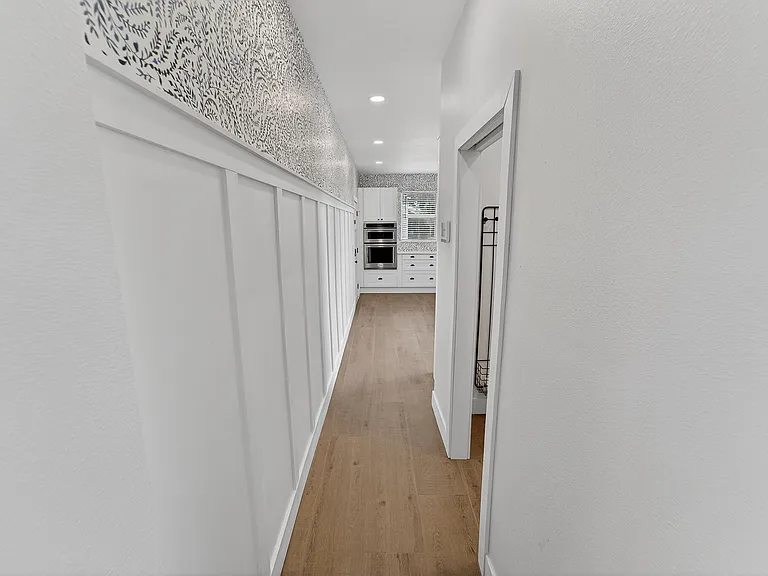 1839 Saint George Dr — Photo 17