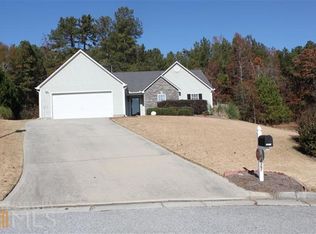 1427 Stream Walk Dr, Loganville, GA 30052