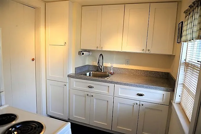 249 Forest St #A — Photo 6