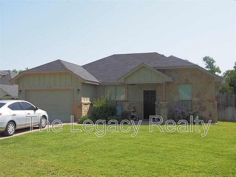 1st image of 137 Flat Creek Dr