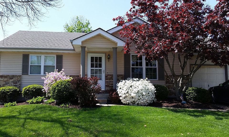 2nd image of 2134 Hungerford Dr