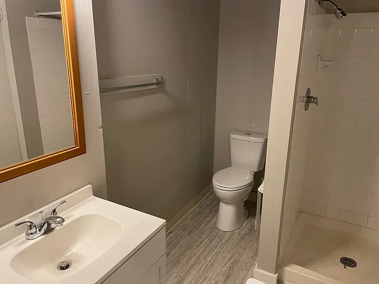 505 E Graham Pl #1 — Photo 3