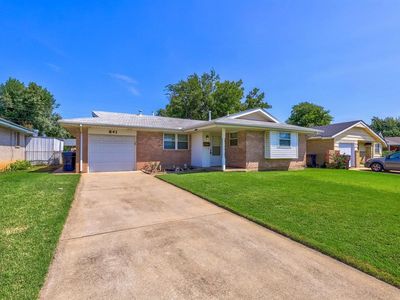 841 NW 8th St, Moore, OK, 73160