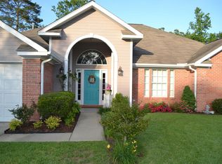 30 Old Swan Ln, Columbus, MS 39702