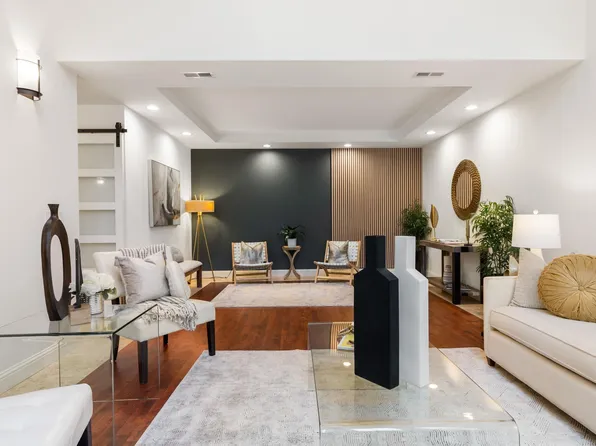 6440 Longcroft Dr, Oakland, CA 94611