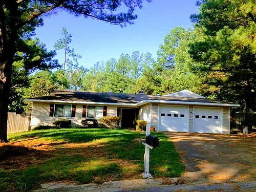1605 Teresa Cir Photo 1
