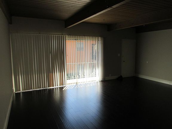 5th image of 221 Grand Ave