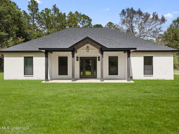 3100 Poticaw Bayou Rd, Vancleave, MS 39565