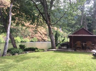 218 2nd St, Klickitat, WA 98628