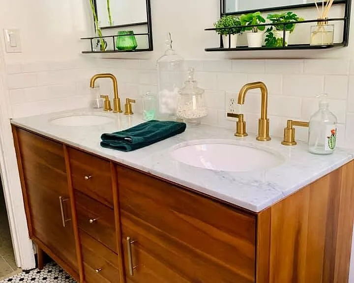 705 W Wilshire Dr — Photo 9