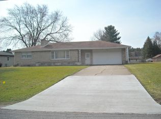 6066 Plainfield Ave, Kalamazoo, MI 49048