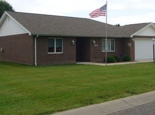 709 Pine Tree Ct, Seymour, IN 47274