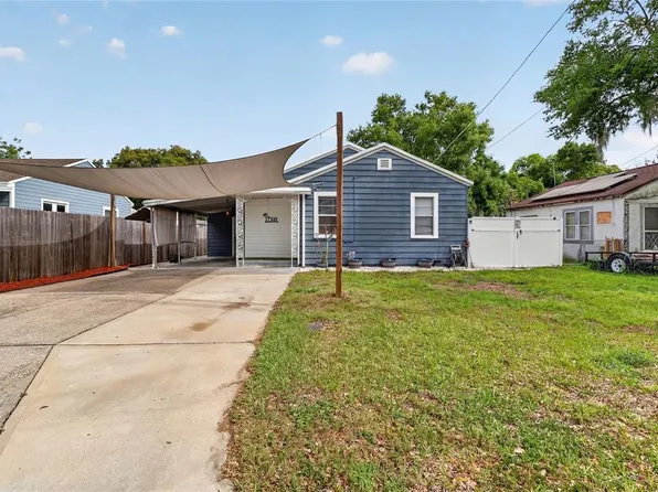 221 Avenue F SE, Winter Haven, FL 33880