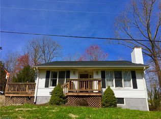 5875 Loop Rd, Clemmons, NC 27012