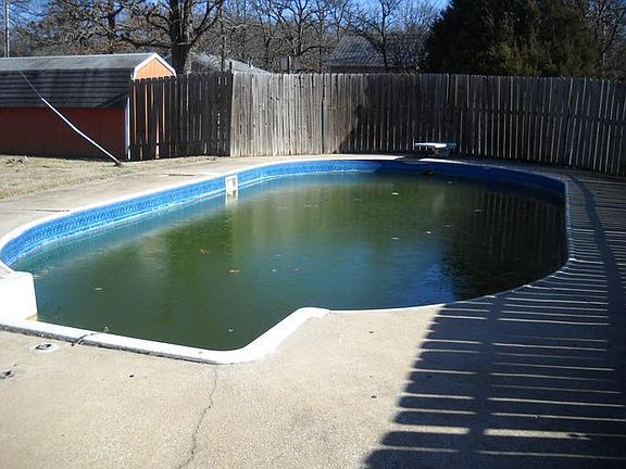 pool