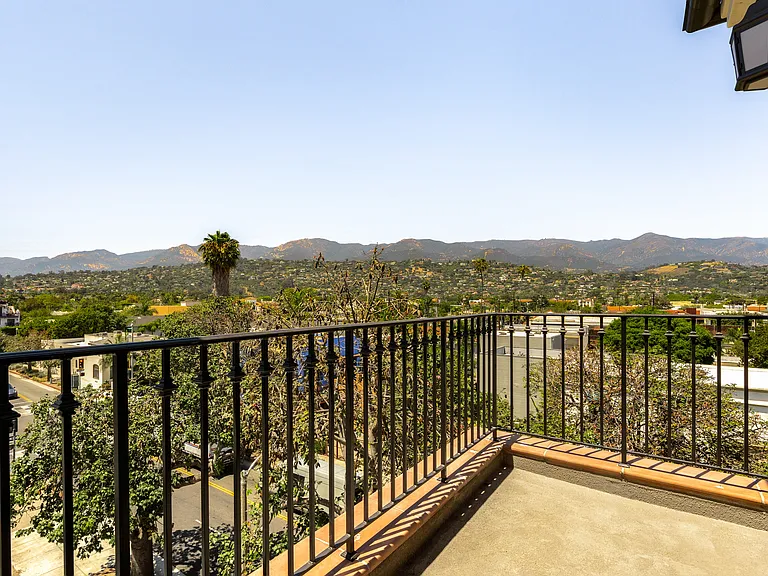El Jardin — Photo 19