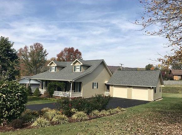 1st image of 111 Chelsea Dr