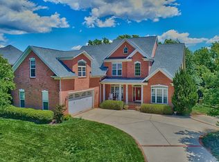 310 Chancelot Ln, Fort Mill, SC 29708