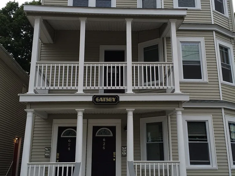 624 Smith St — Photo 2