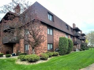 2007 45th St UNIT 201, Highland, IN 46322