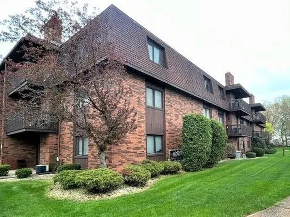 2007 45th St Unit 201, Highland, IN 46322