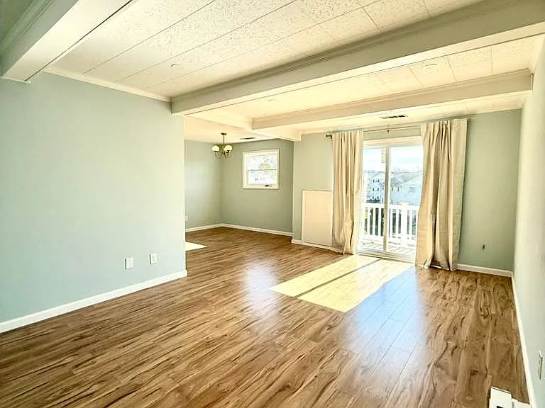1 Warren Lodge Ct #2D — Photo 2