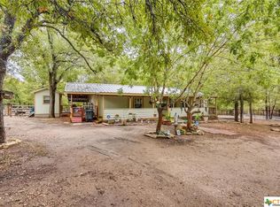 336 Alamo Dr, Lockhart, TX 78644