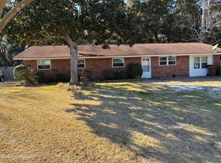 3 Bainbridge Pl, Long Beach, MS 39560