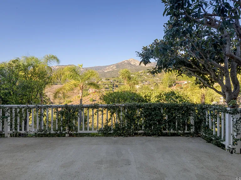 2822 Ben Lomond Dr #B — Photo 13