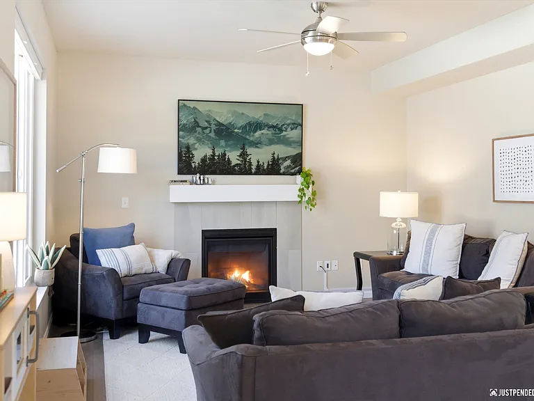 1494 E Hidden Ranch Loop — Photo 13