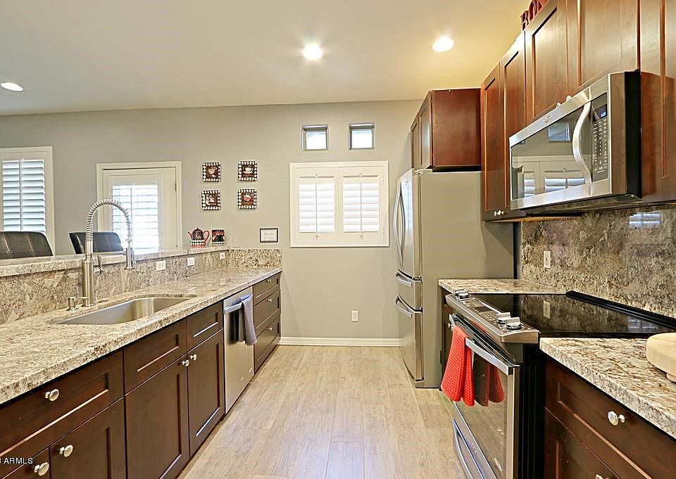 Kitchen 1